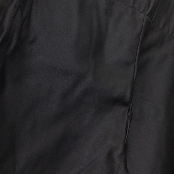 NWT PLUS Torrid Faux Leather Pixie Leggings - Picture 7 of 7